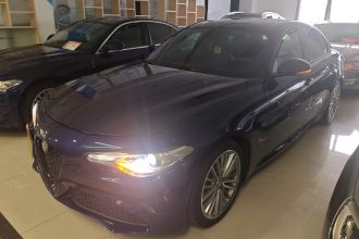 阿尔法·罗密欧 Giulia朱丽叶 2017款 2.0T 280HP 豪华版