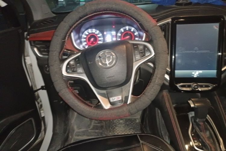 中华V3 2017款 1.5L 自动智能型中控内饰13