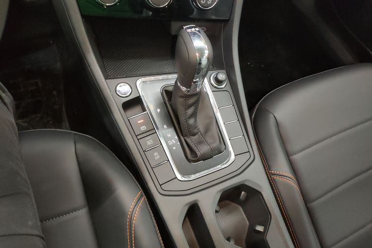 大众 宝来 2025款 200TSI DSG悦行PRO版中控内饰18