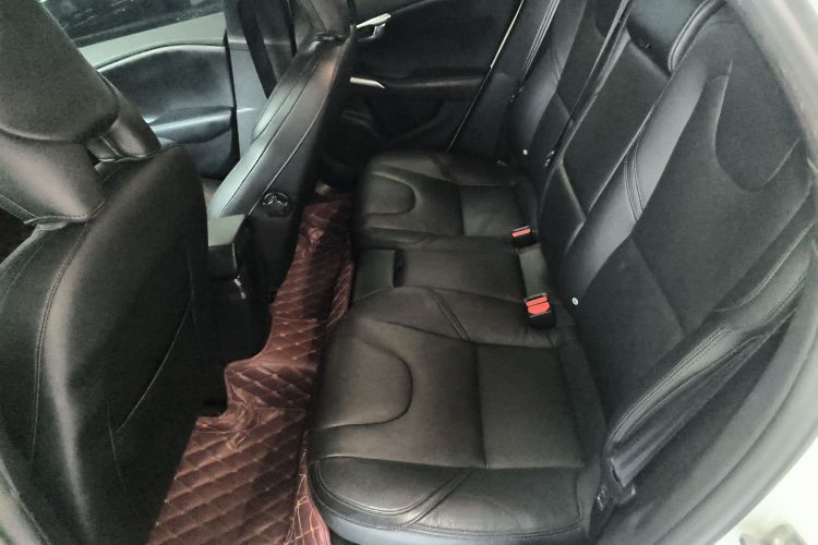 沃尔沃V40 2015款 1.6T 智雅版中控内饰21