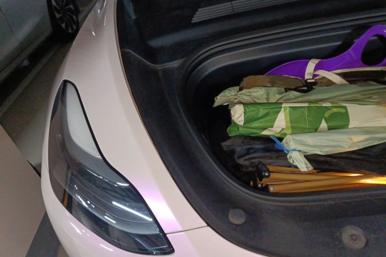 特斯拉 Model Y 2022款 后轮驱动版局部细节9006