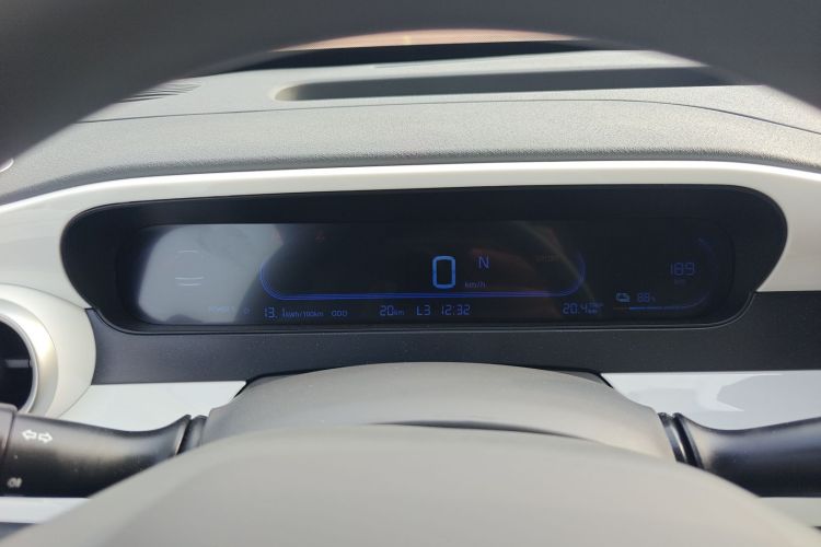 吉利银河 2025款 210km 熊猫骑士中控内饰14