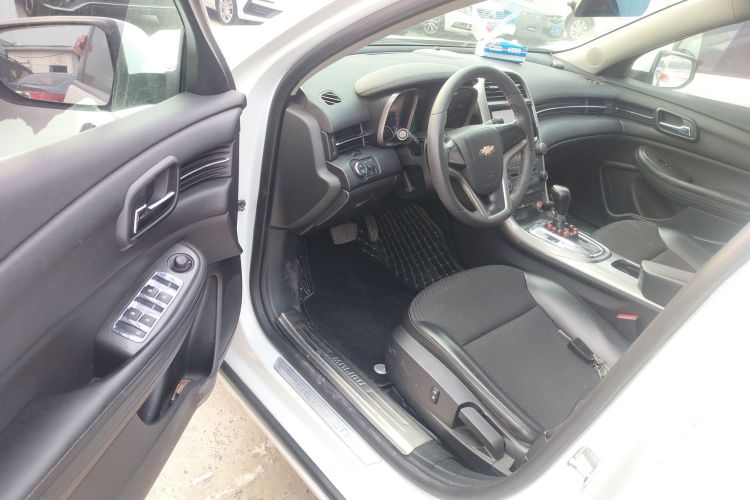 雪佛兰 迈锐宝 2013款 1.6T 自动舒适版中控内饰20