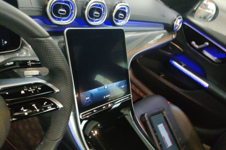 奔驰C级 2022款 C 260 L 运动版中控内饰16