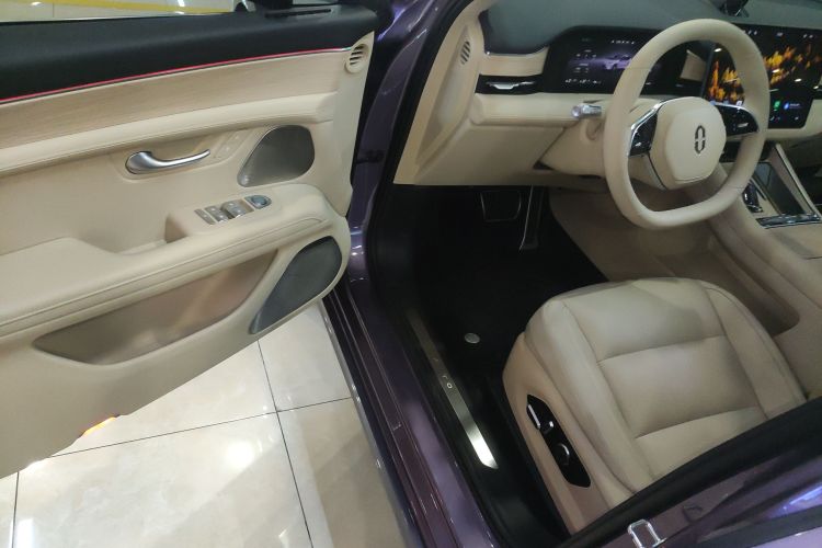 鸿蒙智行 问界M5 2025款 增程   Ultra 四驱版中控内饰20