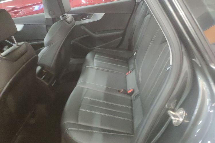 奥迪A4L 2020款 40 TFSI 时尚动感型中控内饰7004