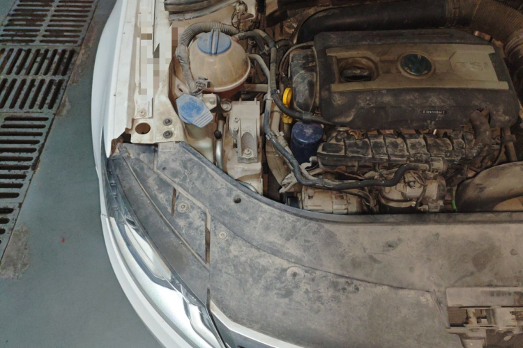 一汽-大众CC 2016款 300TSI 25周年纪念版局部细节9006