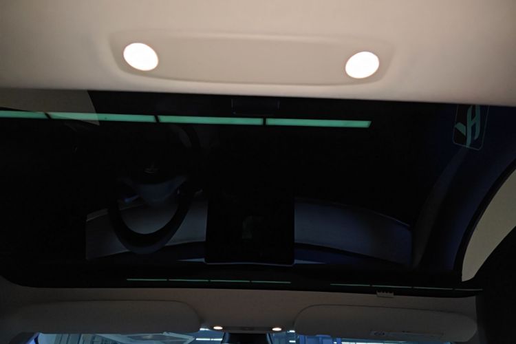 特斯拉 Model 3 2021款 标准续航后驱升级版 3D6中控内饰22