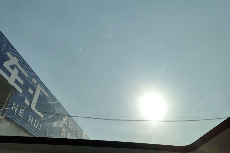 路虎 发现神行 2016款 2.0T SE中控内饰22