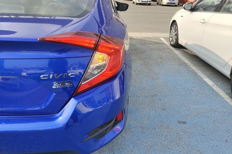 本田 思域 2019款 220TURBO CVT劲动版 国VI车身外观9