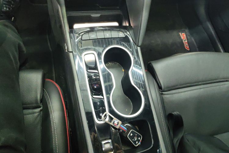 别克 君威 2020款 GS 28T 精英型局部细节18