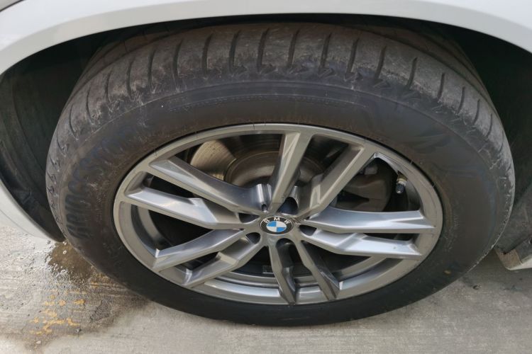 宝马X3 2020款  xDrive28i M运动套装车身外观6007
