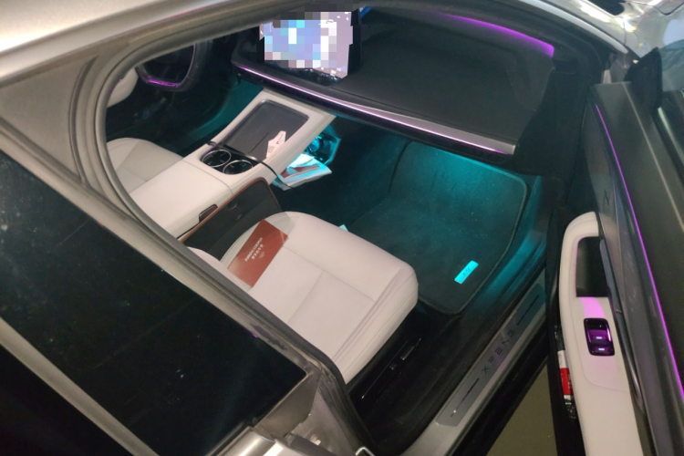 小鹏P7 2023款 P7i 702 Max局部细节9005