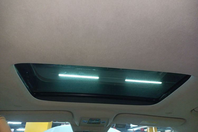 腾势D9 2022款 EV 600 四驱旗舰型局部细节22