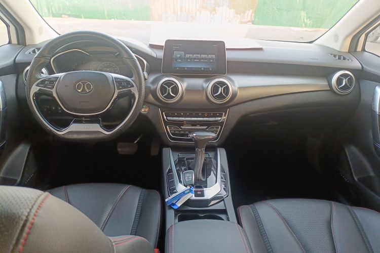 北京汽车 绅宝D50 2019款 1.5T CVT尊贵版 国VI中控内饰12