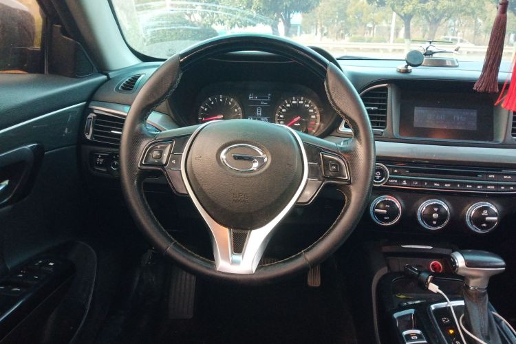 广汽传祺 传祺GA6 2016款 235T DCT精英版中控内饰13