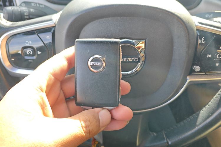 沃尔沃S90 2017款 T4 智逸版中控内饰11