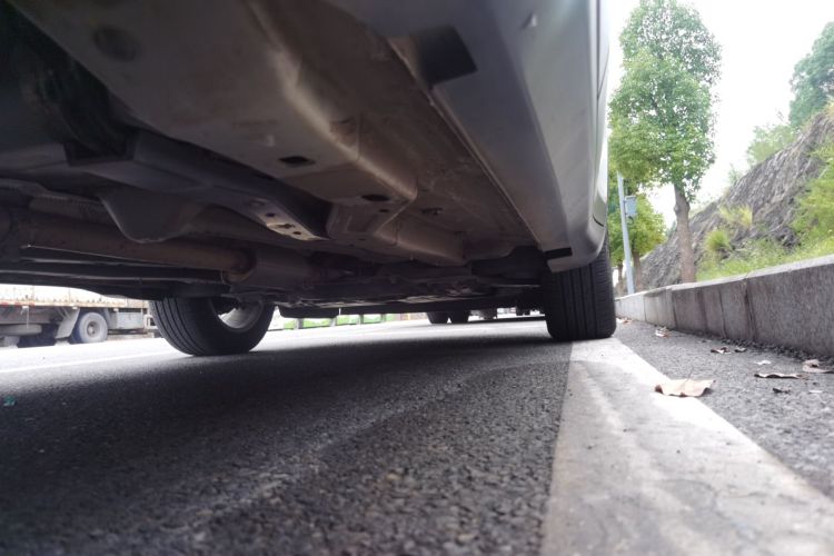 Jeep 指南者 2021款 220T 自动领先版局部细节9002