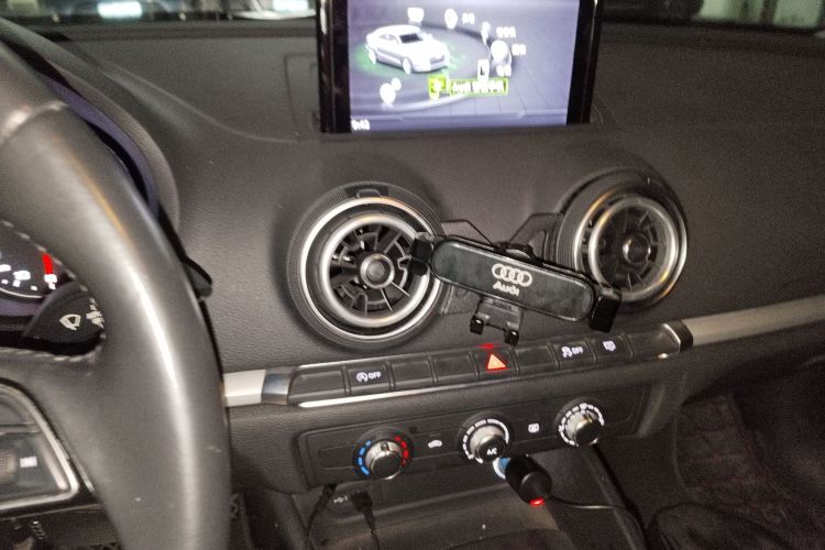 奥迪A3 2019款 Limousine 35 TFSI 进取型 国VI中控内饰16