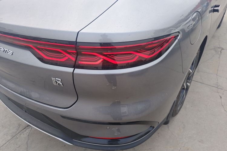 比亚迪 汉 2024款 EV 荣耀版 605KM前驱尊贵型车身外观9