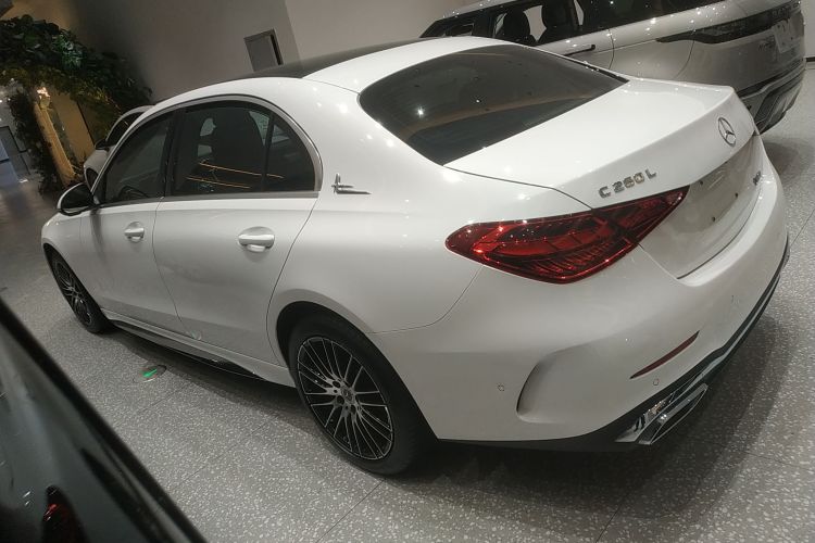 奔驰C级 2024款 改款二 C 260 L 运动版车身外观6003