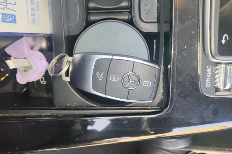 奔驰A级 2021款 A 180 L 运动轿车中控内饰7001