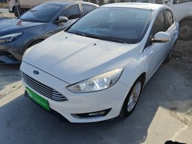 福特 福克斯 2017款 三厢 EcoBoost 180 自动精英型