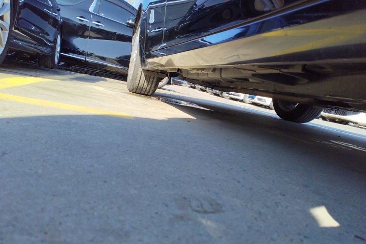 雷克萨斯ES 2013款 250 精英版局部细节9001