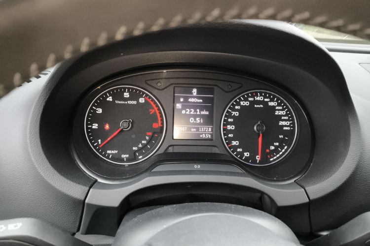 奥迪A3 2018款 30周年年型 Limousine 35 TFSI 进取型中控内饰14