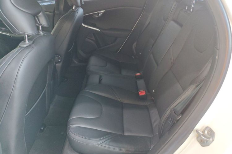 沃尔沃V40 2015款 1.6T 智雅版中控内饰21