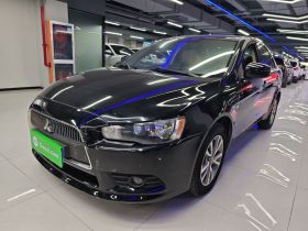 三菱 翼神 2013款 时尚版 1.8L CVT舒适型