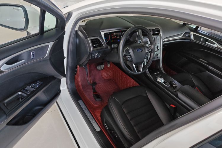 福特 蒙迪欧 2018款 EcoBoost 180 时尚型中控内饰7003