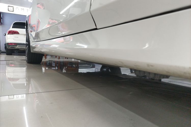 宝马3系 2024款 320Li M运动套装局部细节9001