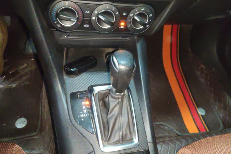 马自达3 昂克赛拉 2016款 三厢 1.5L 自动舒适型中控内饰18