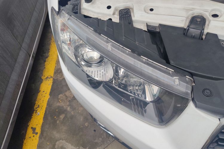 雪佛兰 科帕奇 2014款 2.4L 四驱旗舰版 7座车身外观6006