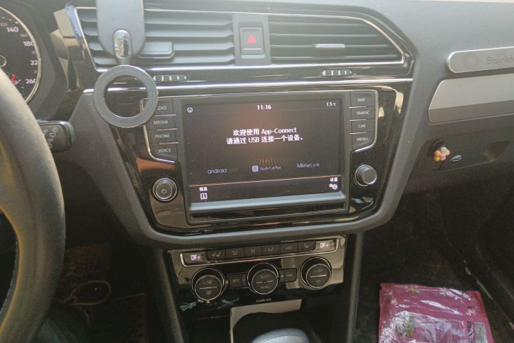 大众 途观L 2017款 330TSI 自动两驱豪华版中控内饰16