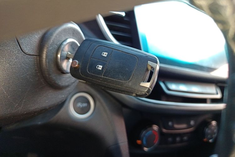 别克 阅朗 2018款 18T 自动精英型中控内饰7001