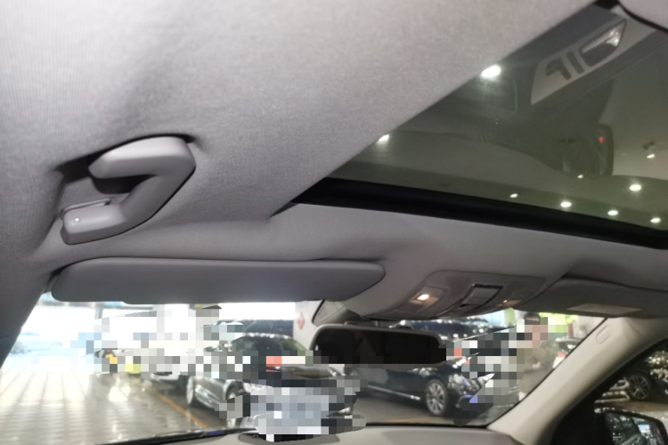 奔驰M级 2015款 ML 320 4MATIC局部细节22