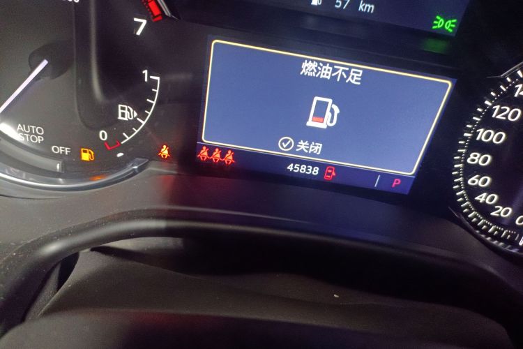 凯迪拉克CT5 2020款 28T 豪华型中控内饰15