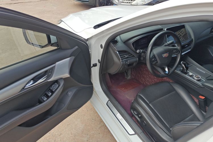 凯迪拉克CT5 2021款 28T 豪华型中控内饰7003