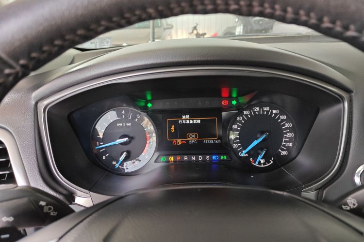 福特 蒙迪欧 2018款 EcoBoost 180 时尚型局部细节14