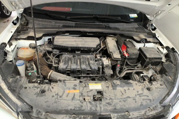 东风风神 奕炫 2024款 1.5L 自动劲速版机舱底盘24