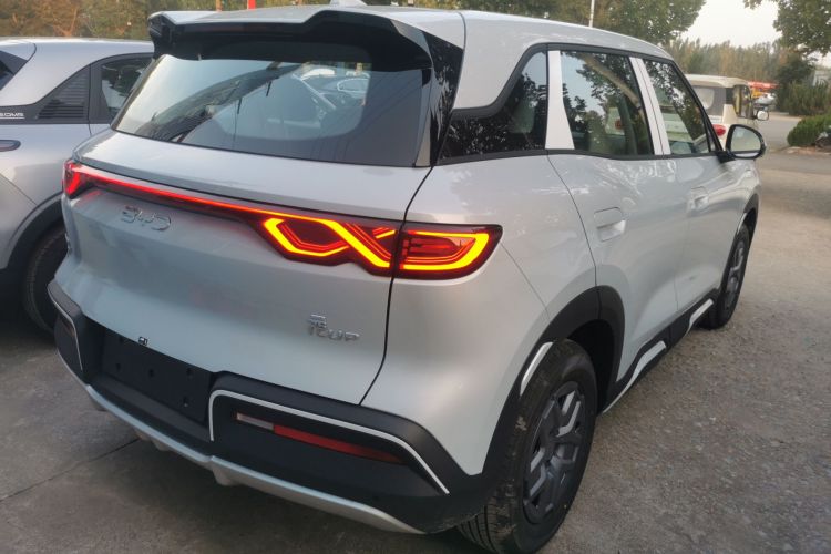 比亚迪 元UP 2025款 301KM 领航型车身外观6005