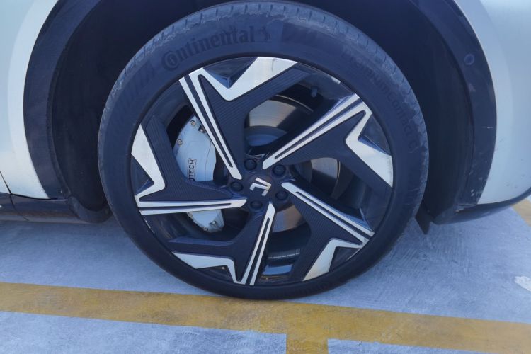 飞凡汽车 飞凡R7 2022款 性能高阶版车身外观10