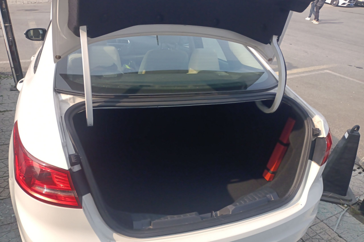 福特 福睿斯 2017款 改款 1.5L 自动舒适型局部细节23