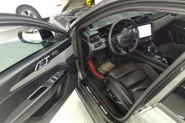 领克03 2022款 2.0TD DCT劲Pro中控内饰7003