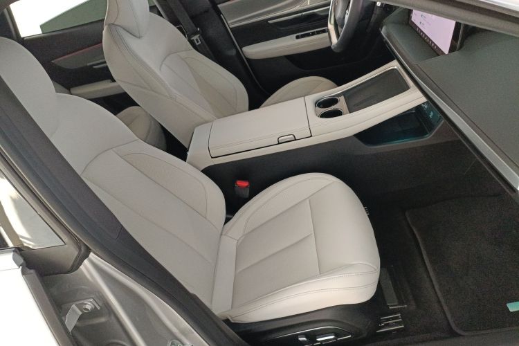 小鹏P7 2023款 P7i 702 Pro局部细节41