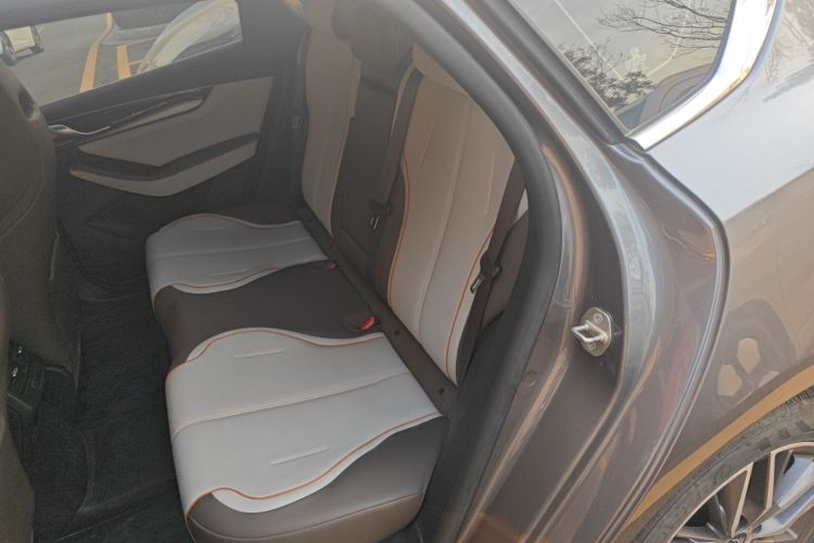 比亚迪 秦PLUS 2023款 冠军版 DM-i 120KM卓越型中控内饰7004