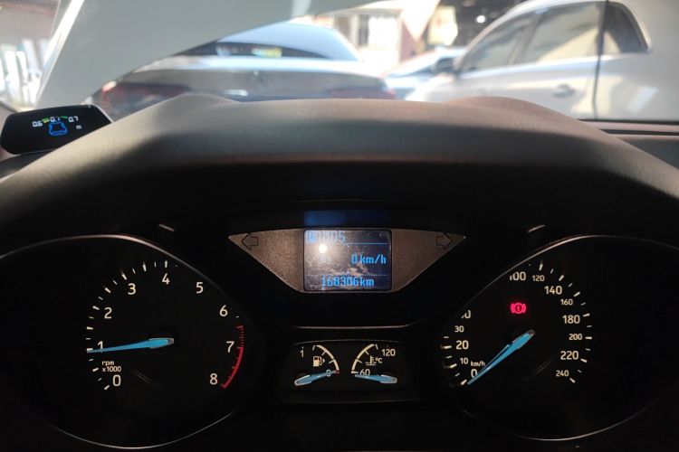 福特 福克斯 2015款 两厢 EcoBoost 125 自动超能风尚型中控内饰14