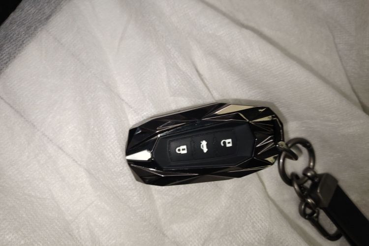 吉利银河 2025款 210km 熊猫骑士中控内饰11